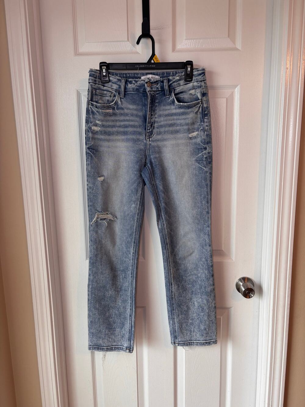 Flying Monkey Women’s Distressed High Rise Straight Leg Jeans Light Wash Size 28